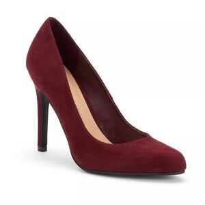 LC by Lauren Conrad Burgundy/Maroon Suede Heels ❤️